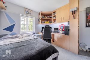 Bedroom- click for photo gallery